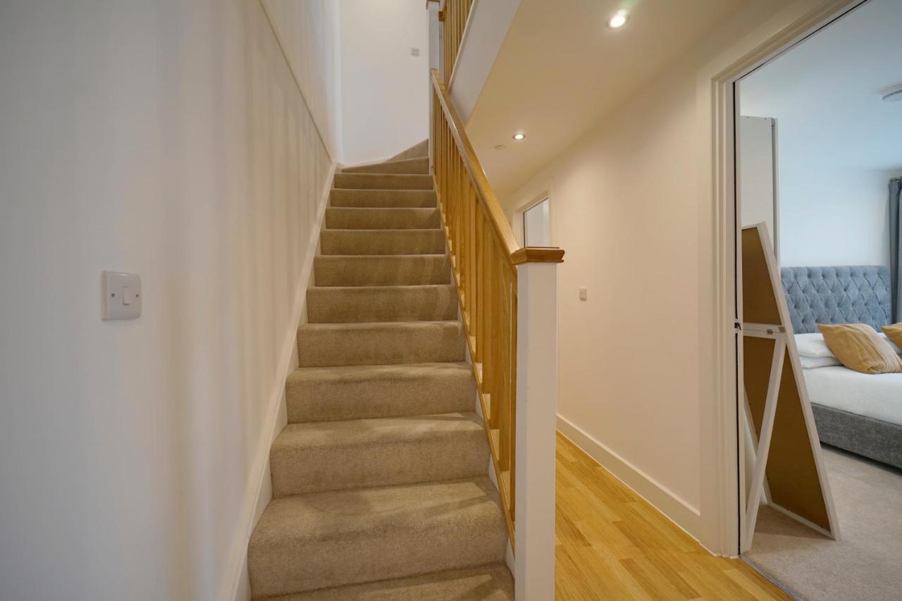 Modern 2 Bed Apartment With Juliet Balcony - Dhb Stays Leeds  Exterior foto